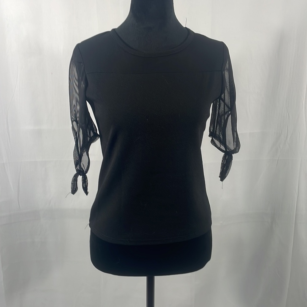 Black Top, T, Sheer sleeves,Small - Picture 7 of 7